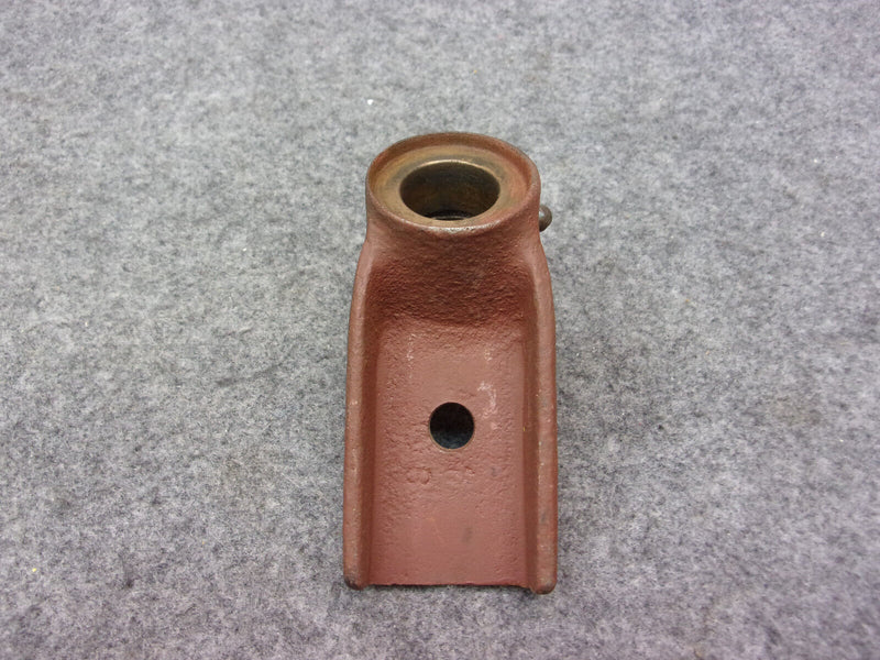 Maule Tail Wheel Bracket For 1-1/4" Spring