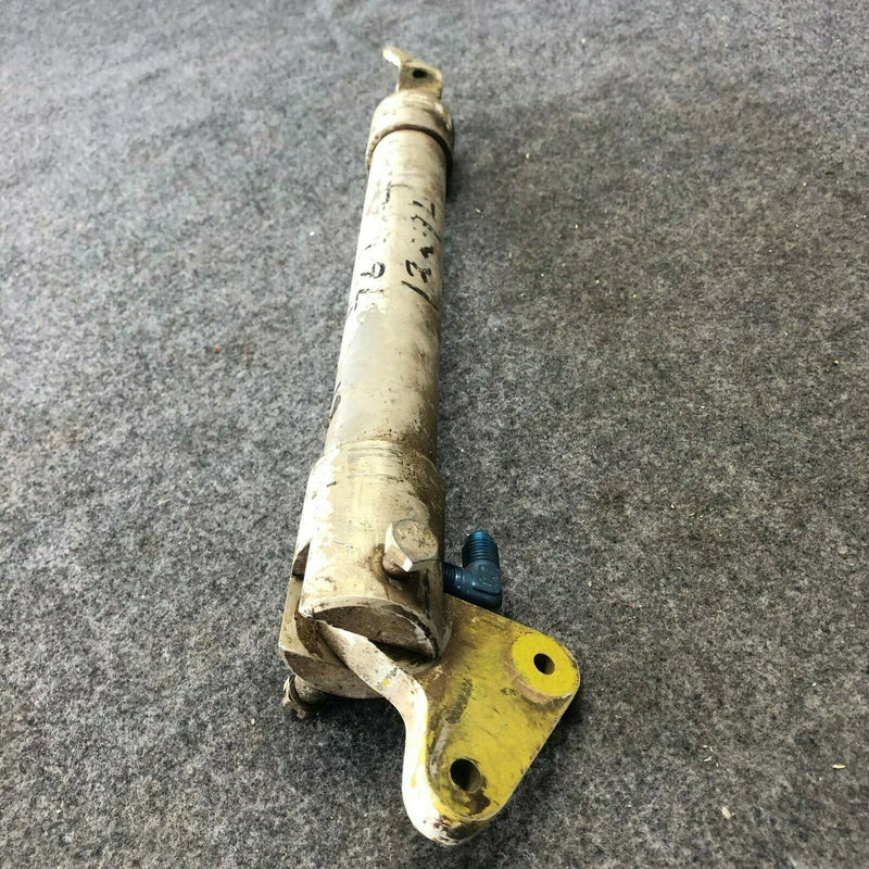 Lake LA-4 Landing Gear Hydraulic Actuator Assy P/N A-130-18