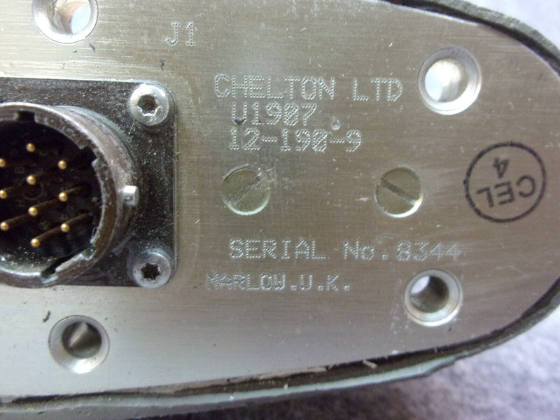 Wulfsberg Chelton Type 12-5000-1 Hi Gain V/UHF Antenna AT-560 P/N 121-040130-01