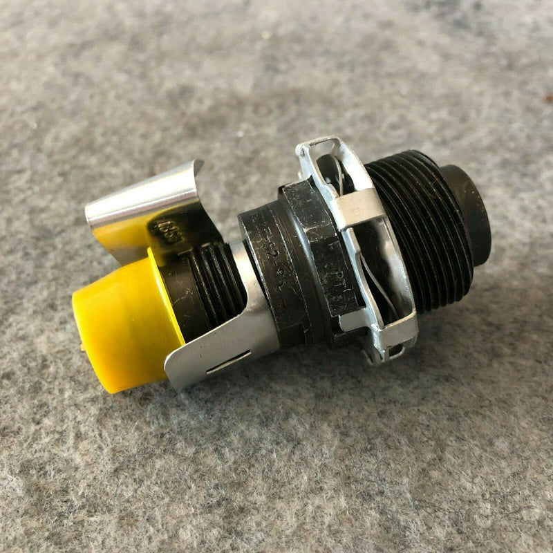 Aeroquip Coupling Half P/N 155S2-8