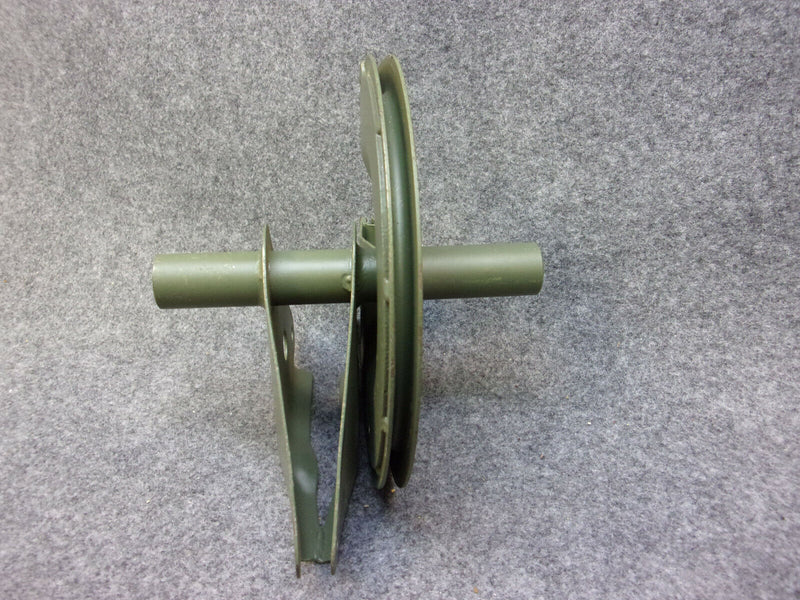 Cessna RH Flap Drive Pulley Bellcrank