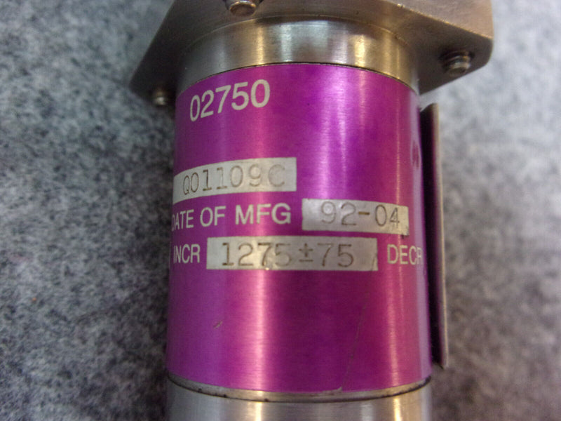 Boeing S271T452-15 Eaton 211C223-327 Hydraulic Pressure Switch