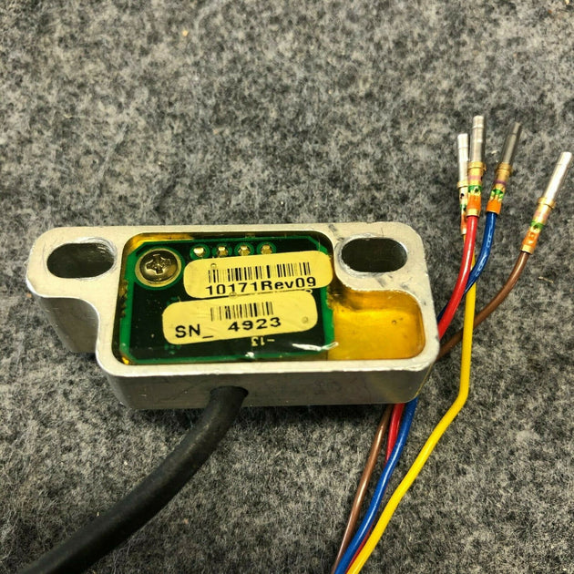 Universal Avionics FMS Configuration Module P/N 10171 Rev09 Mod1 ...