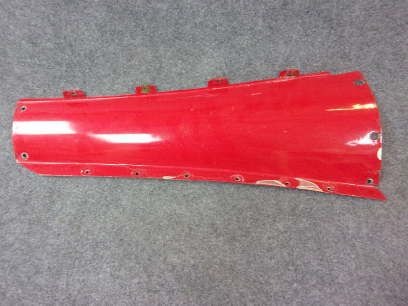 Cessna 188 Upper RH Stabilizer Empannage Fairing P/N 1612004-8