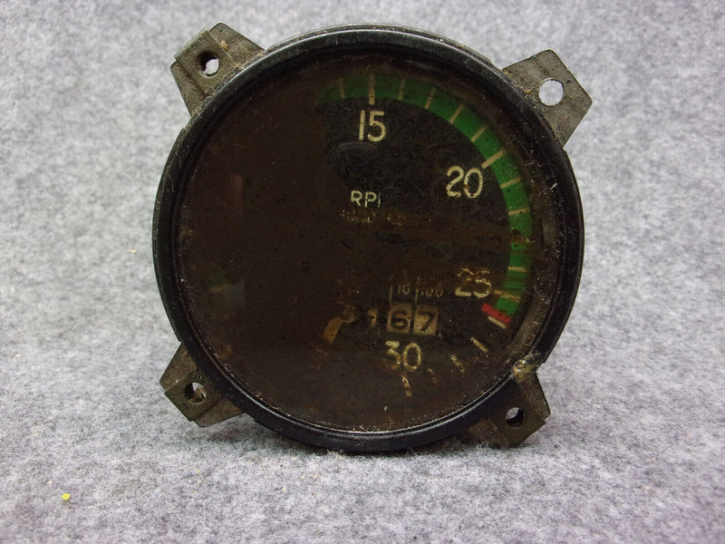 Stewart-Warner Mechanical Recording Tachometer P/N 37629-2