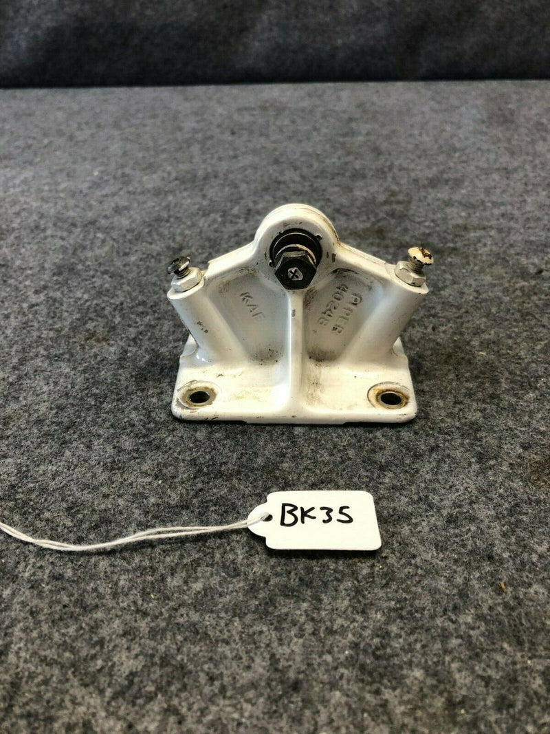 Piper Elevator Control Hinge Assy P/N 40248