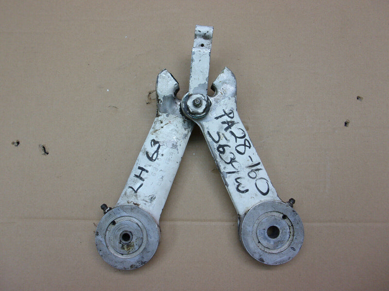 Piper 63306-2 Scissor Torque Link Set