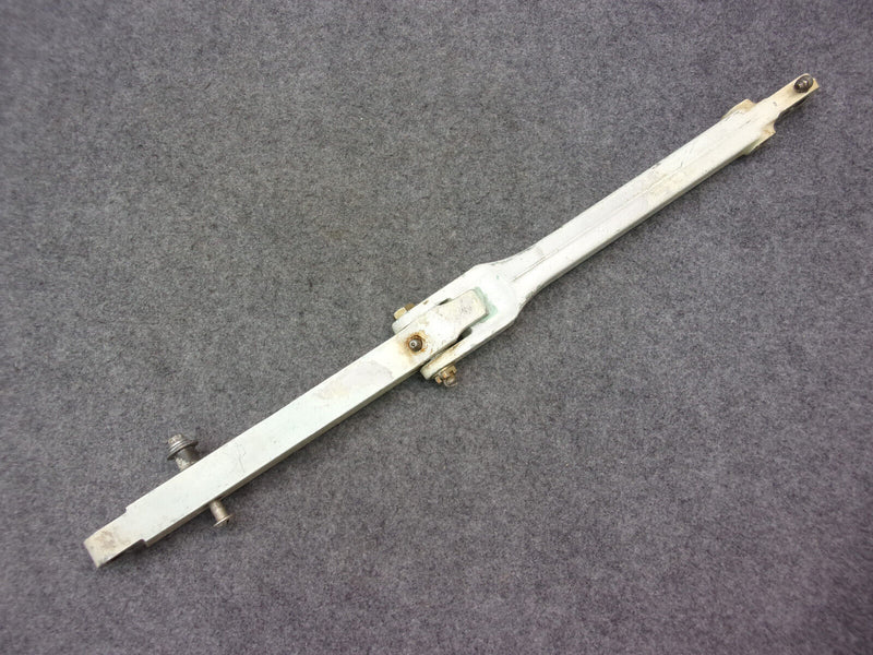 Cessna Main Gear LH Retraction Brace