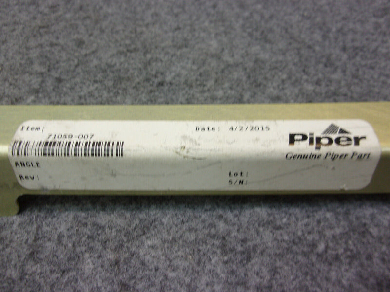 Piper PA-31 RH Fin Drag Angle P/N 71059-007