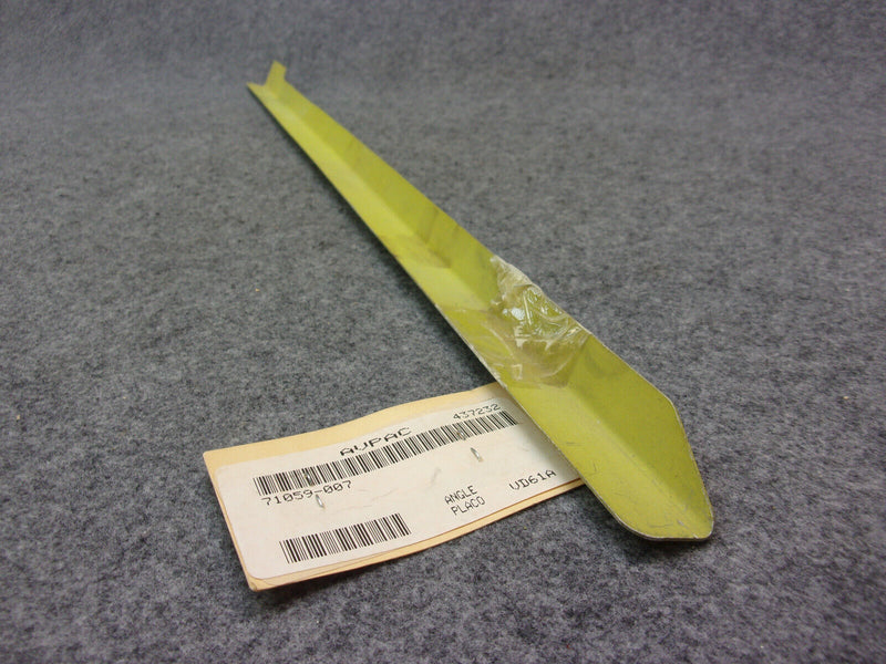 Piper PA-31 RH Fin Drag Angle P/N 71059-007