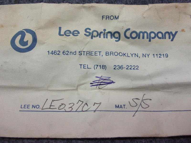 Lee Spring Co .037 x .25" x 2" Extension Spring P/N LE037C07 (Lot of 8)