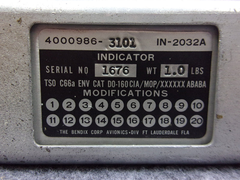 Bendix IN-2032A DME Indicator With Connector P/N 4000986-3101