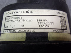 Honeywell SM-200 Servo Drive P/N 4006719-910 With SB-201 Bracket P/N 4005842