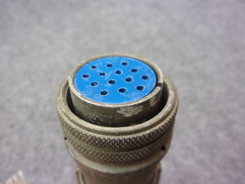 Amphenol Connector P/N MS3106A20-27S(C)